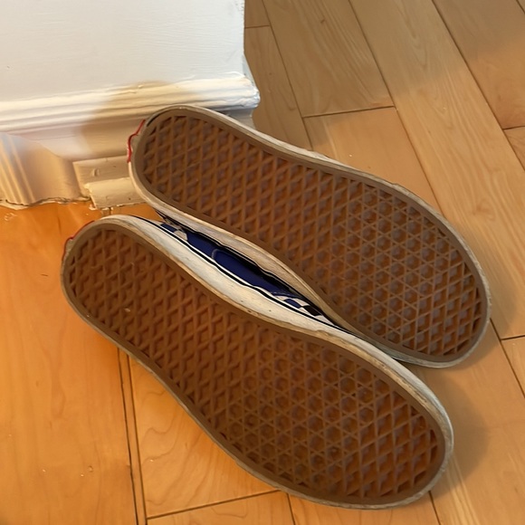 Vans Classic Slip-On Checkerboard Shoe - Picture 4 of 4